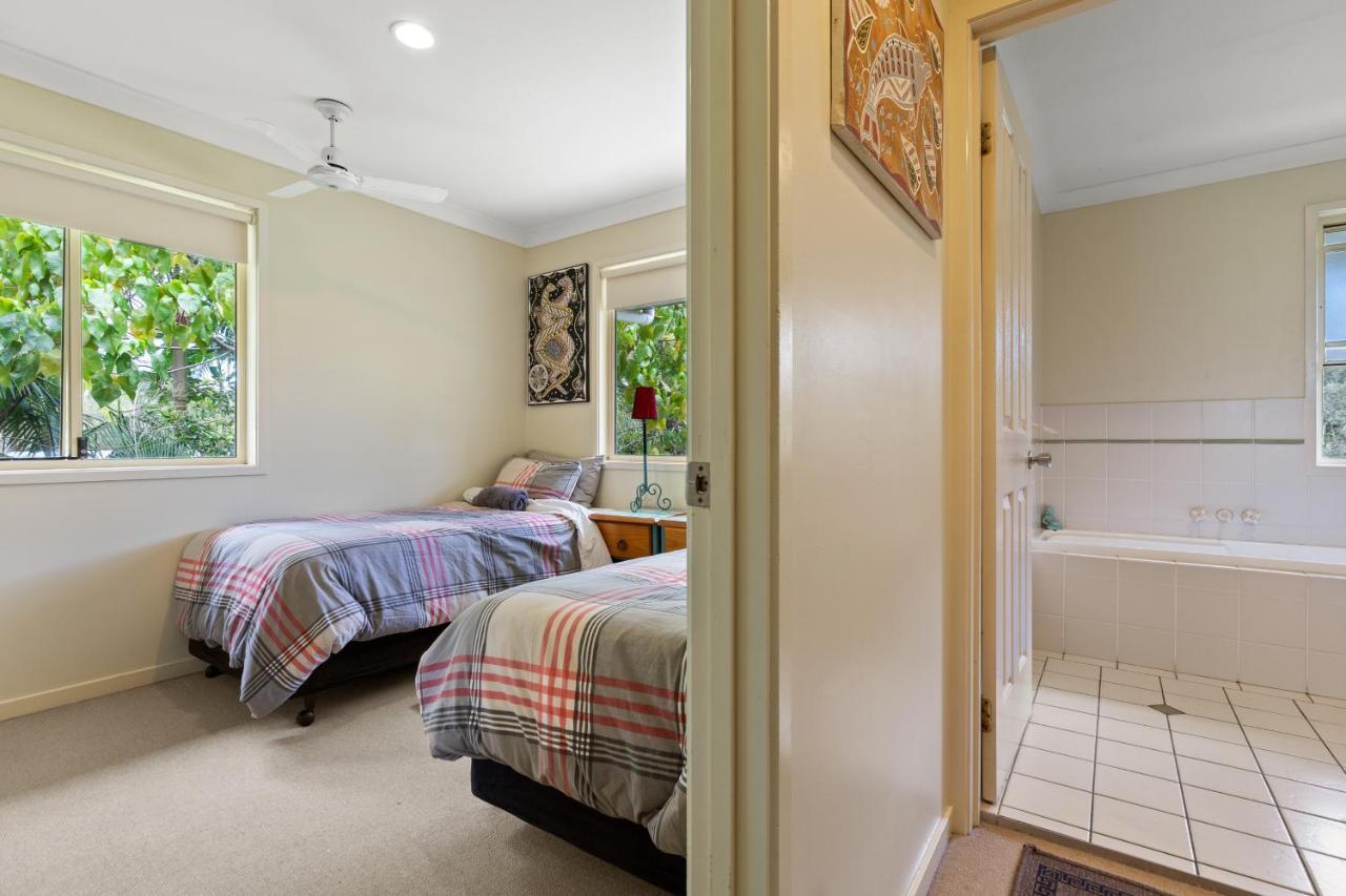 Treetops Lakeside Apartments Byron Bay Exterior photo