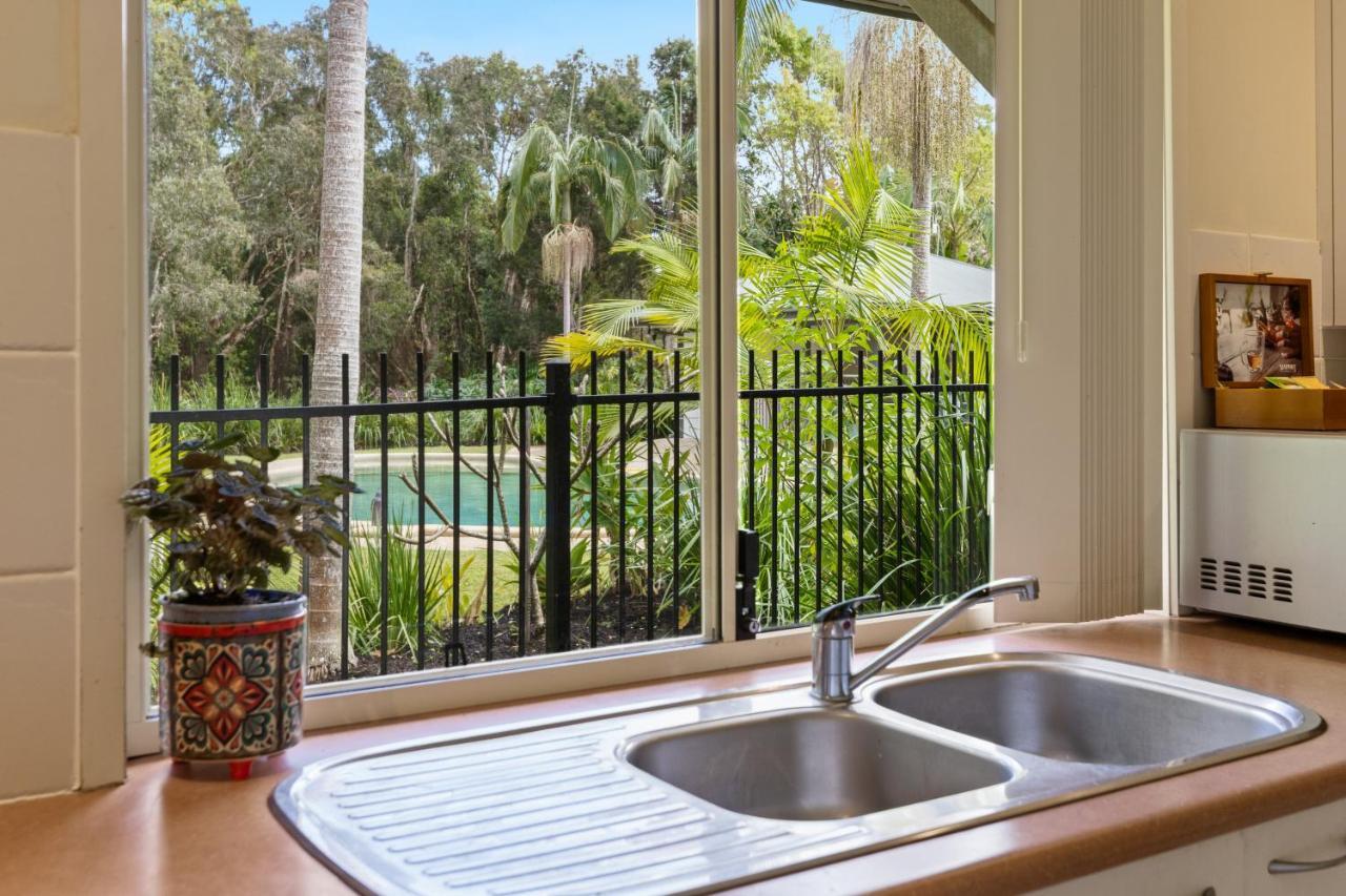 Treetops Lakeside Apartments Byron Bay Exterior photo